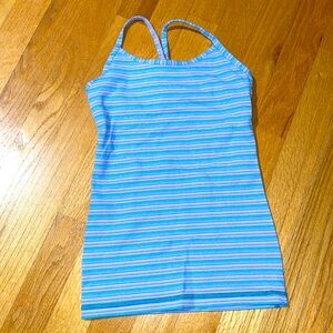 Lululemon Ivivva tank top with build in sports bra girl size 7